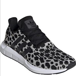 Adidas Swift Run Sneaker